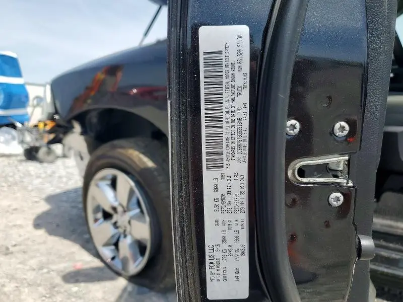 2016 RAM 1500 SLT  