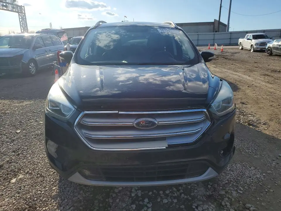 2017 FORD ESCAPE TITANIUM  