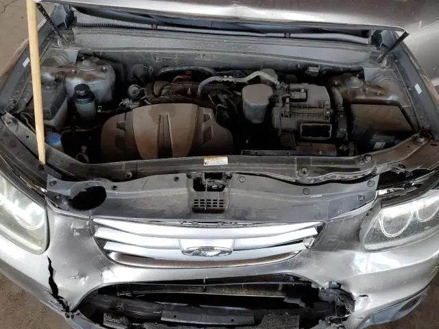 2012 HYUNDAI SANTA FE SE  