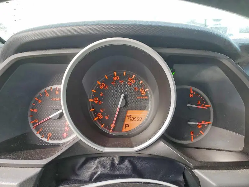 2013 TOYOTA 4RUNNER SR5  