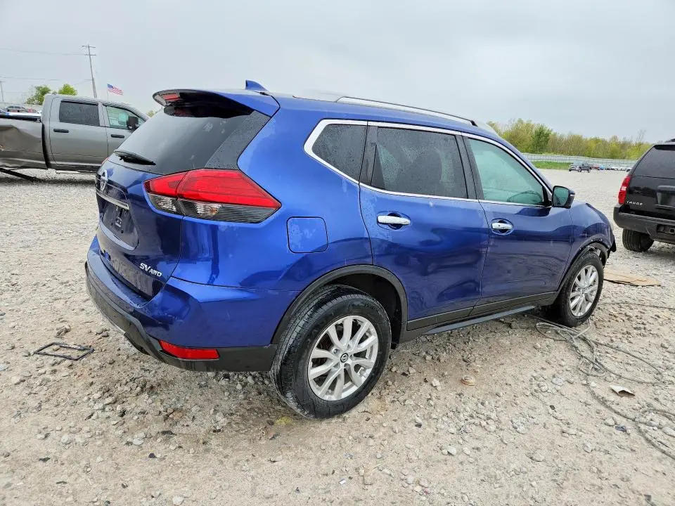 2017 NISSAN ROGUE SV  