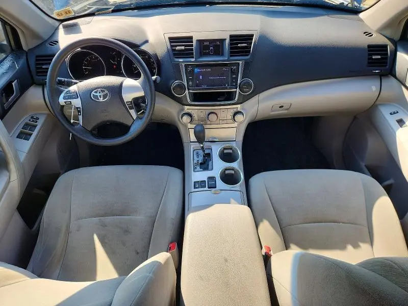 2013 TOYOTA HIGHLANDER PLUS  