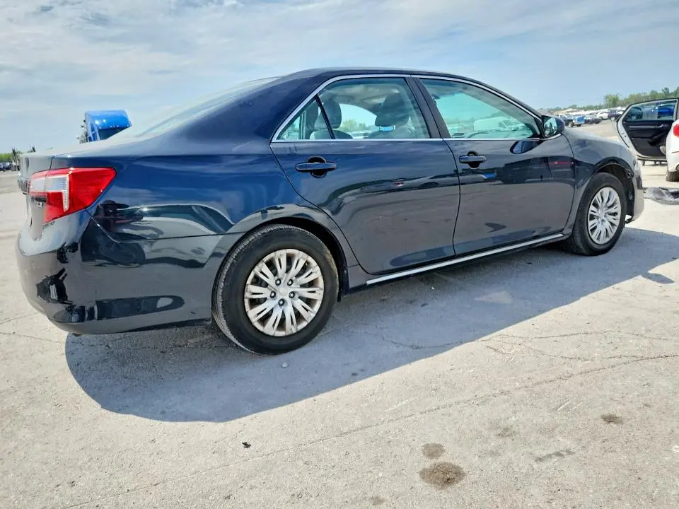 2014 TOYOTA CAMRY LE  