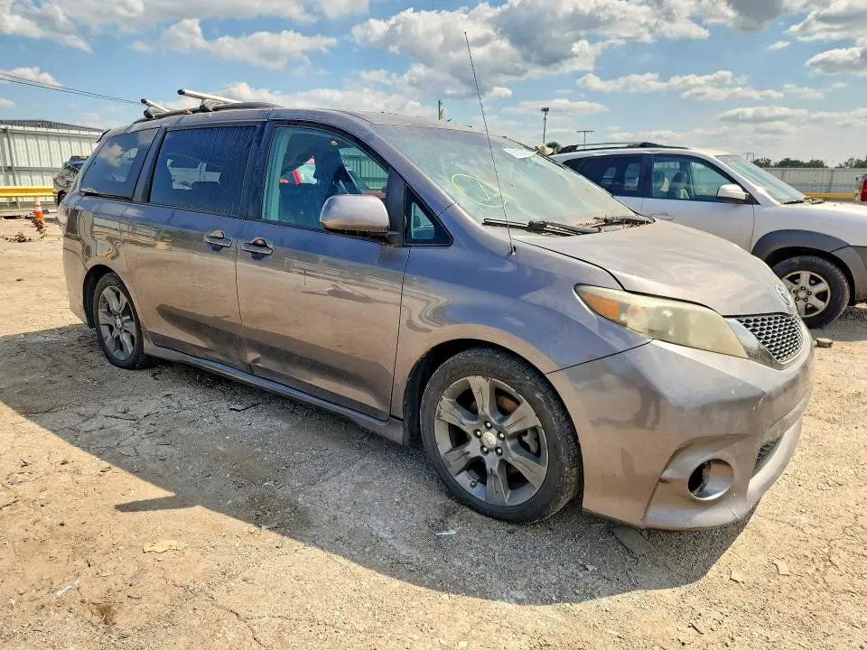 2012 TOYOTA SIENNA SPORT  