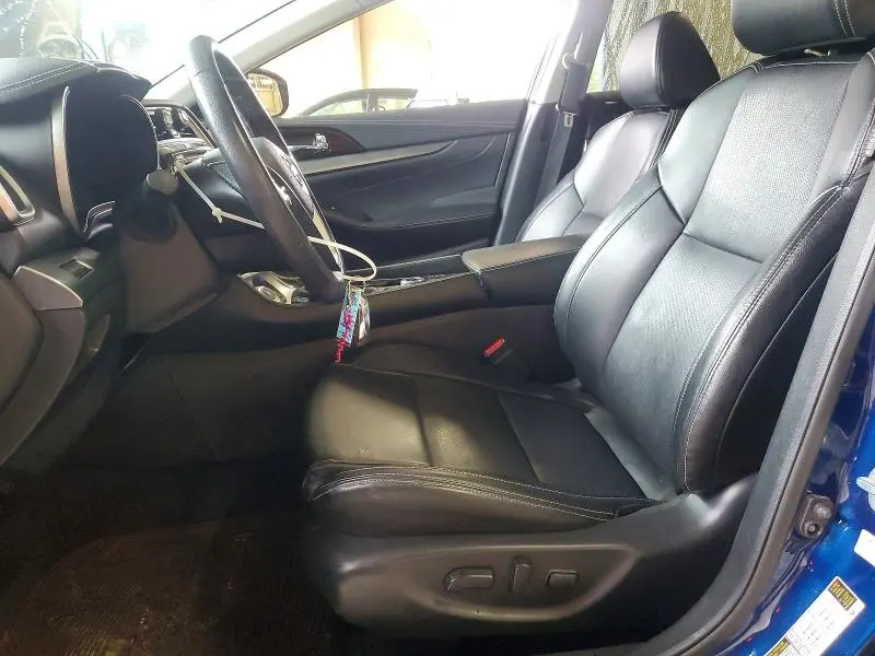 2023 NISSAN MAXIMA SV  