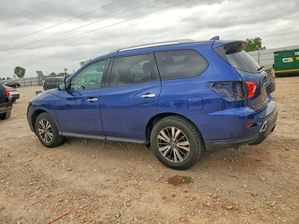 2019 NISSAN PATHFINDER SL  