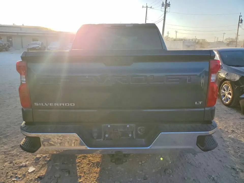 2022 CHEVROLET SILVERADO C1500 LT  