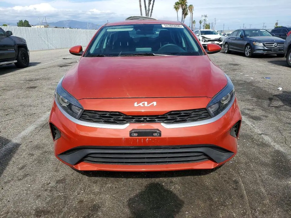 2022 KIA FORTE LXS  