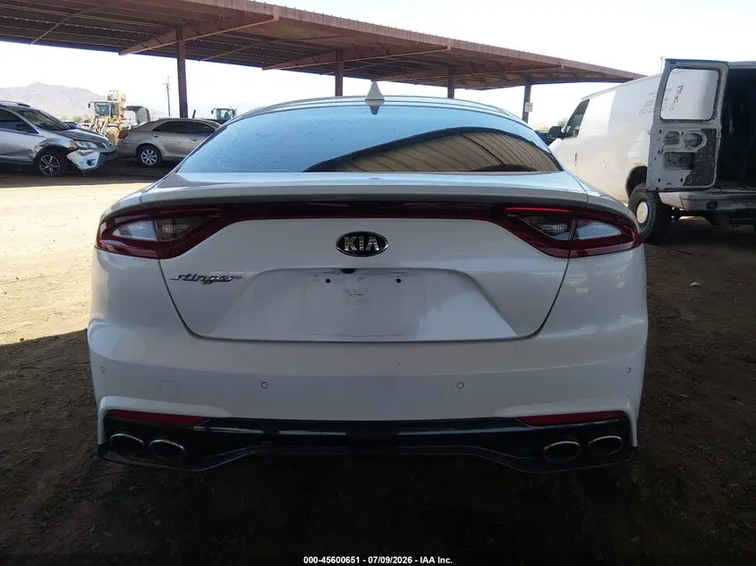2019 KIA STINGER  