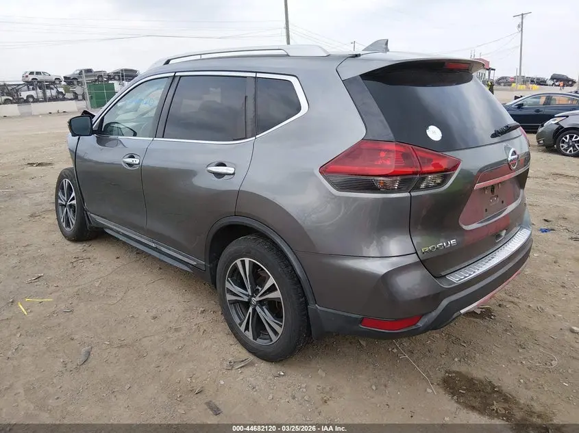 2018 NISSAN ROGUE SL