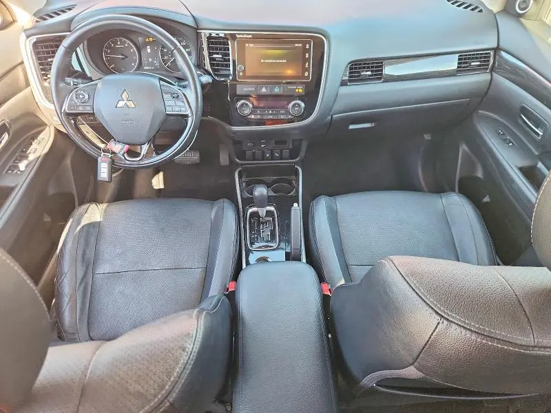 2017 MITSUBISHI OUTLANDER SE  