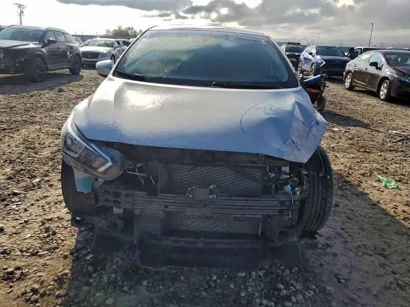 2020 NISSAN VERSA SV  