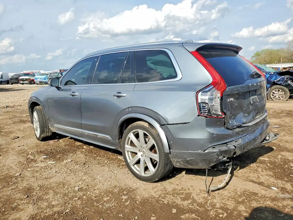 2018 VOLVO XC90 T6  