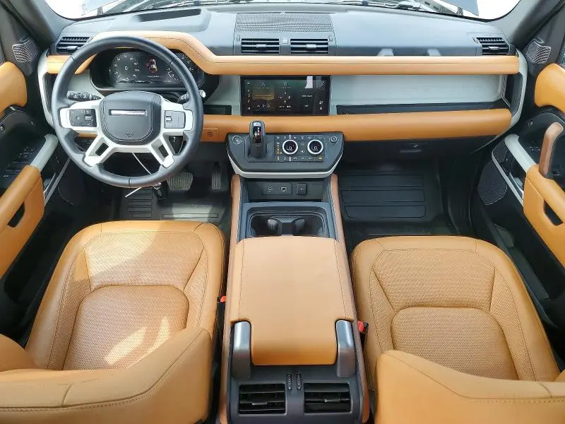 2024 LAND ROVER DEFENDER 110 S  