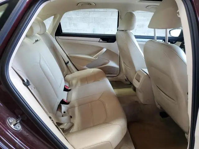 2012 VOLKSWAGEN PASSAT SE  