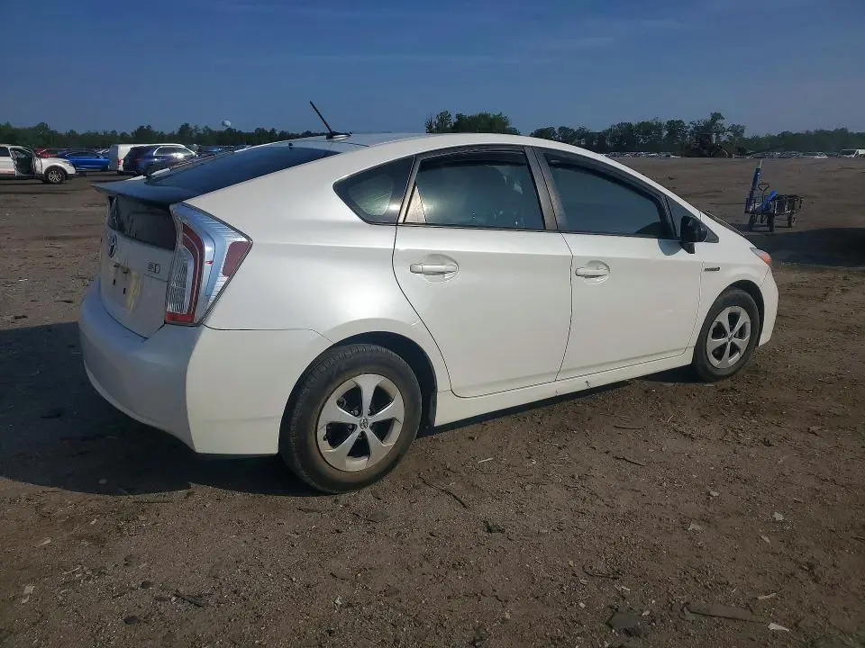 2013 TOYOTA PRIUS THREE  