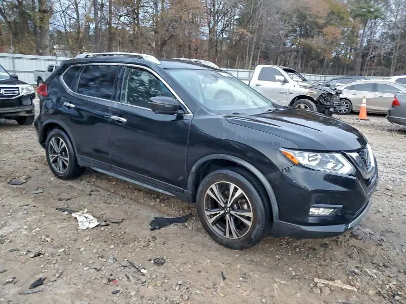 2019 NISSAN ROGUE S  
