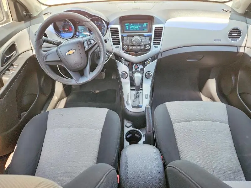2011 CHEVROLET CRUZE LS  