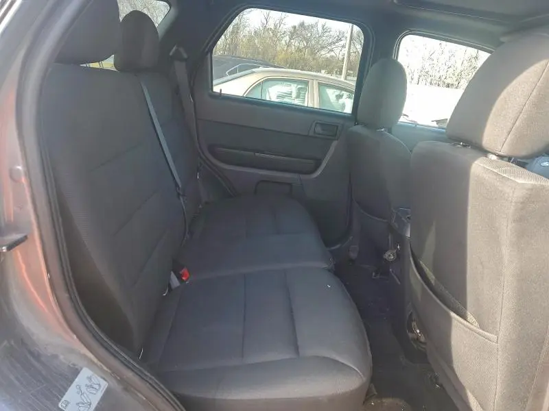 2011 FORD ESCAPE XLT  