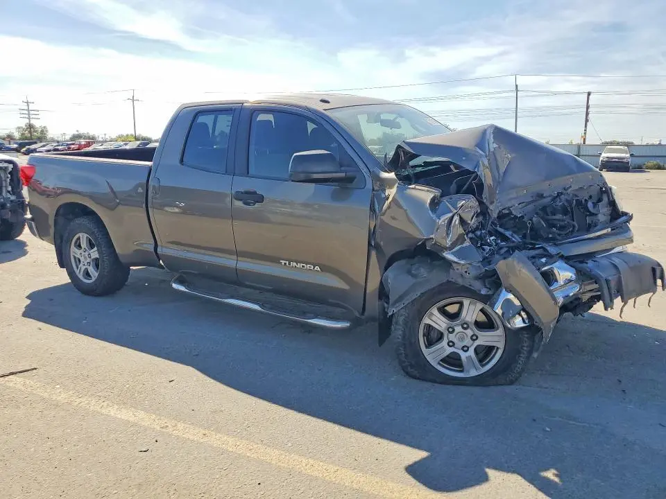 2012 TOYOTA TUNDRA DOUBLE CAB SR5  
