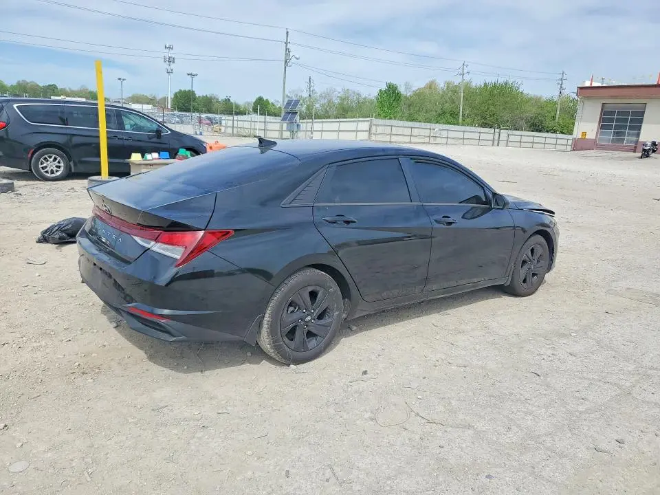 2022 HYUNDAI ELANTRA SEL  