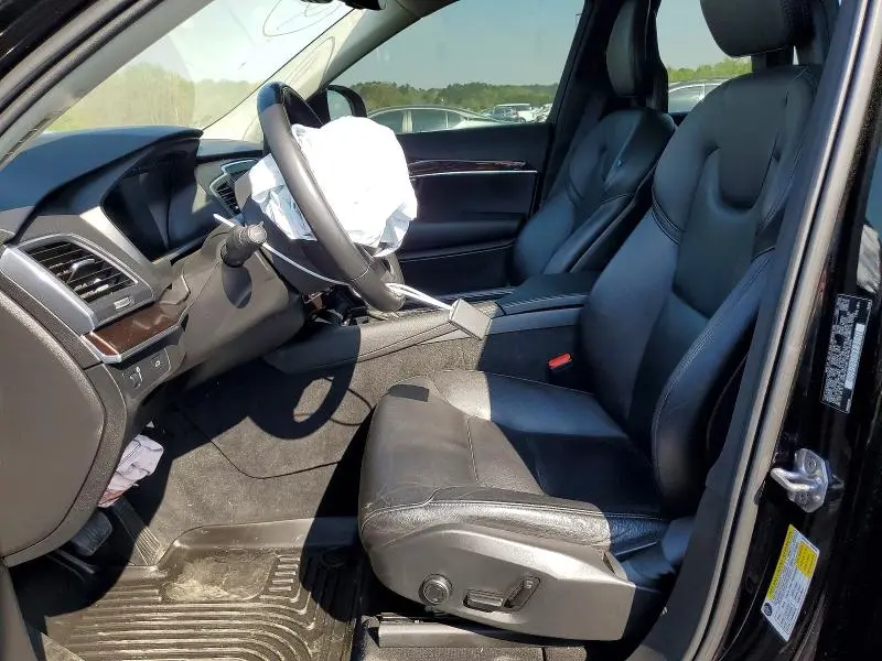 2018 VOLVO XC90 T5  