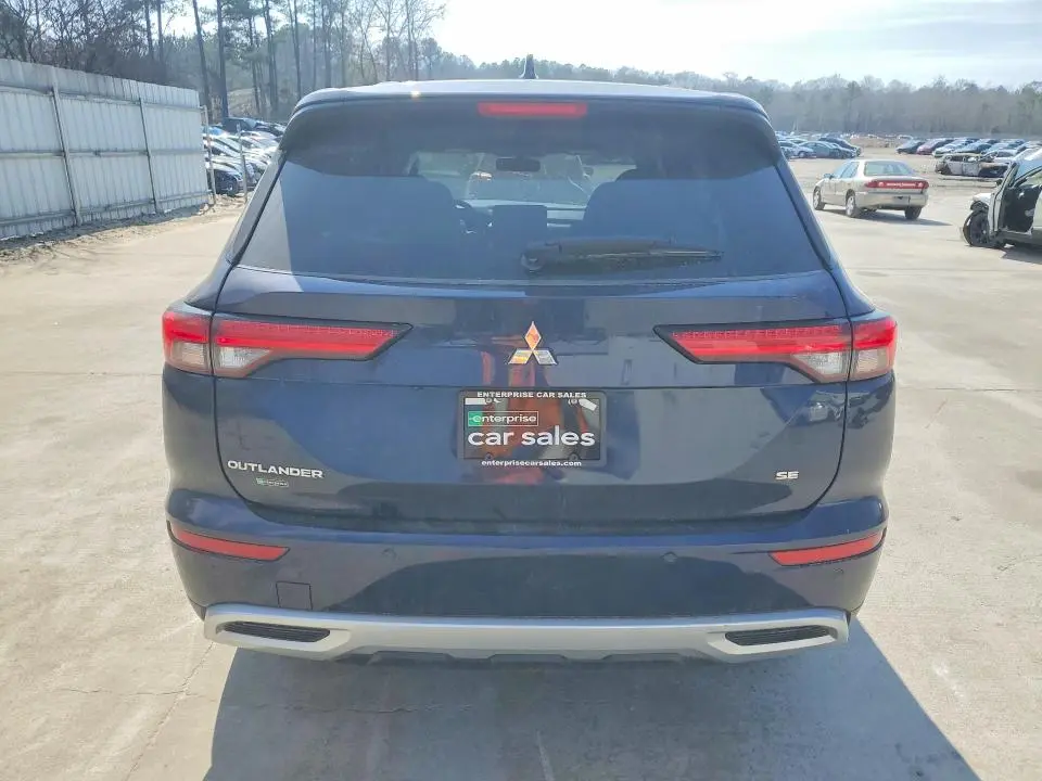 2024 MITSUBISHI OUTLANDER SE  