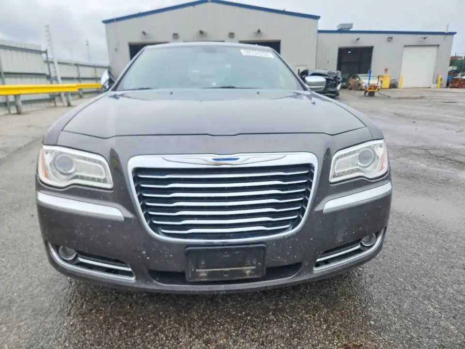 2014 CHRYSLER 300C   
