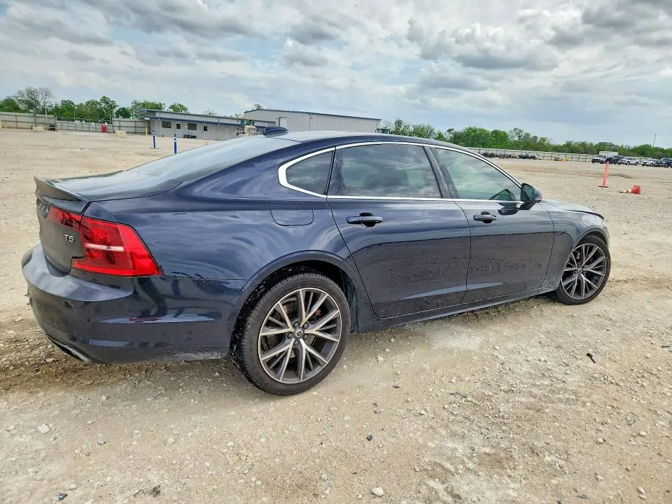 2019 VOLVO S90 T5 MOMENTUM  