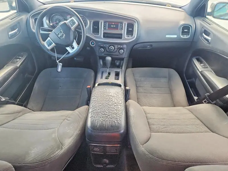 2012 DODGE CHARGER SE  