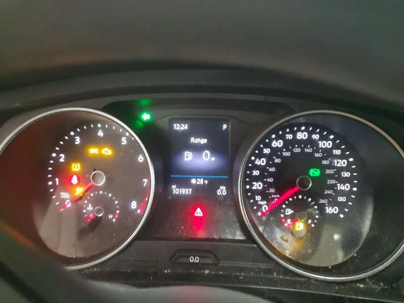 2018 VOLKSWAGEN TIGUAN S  