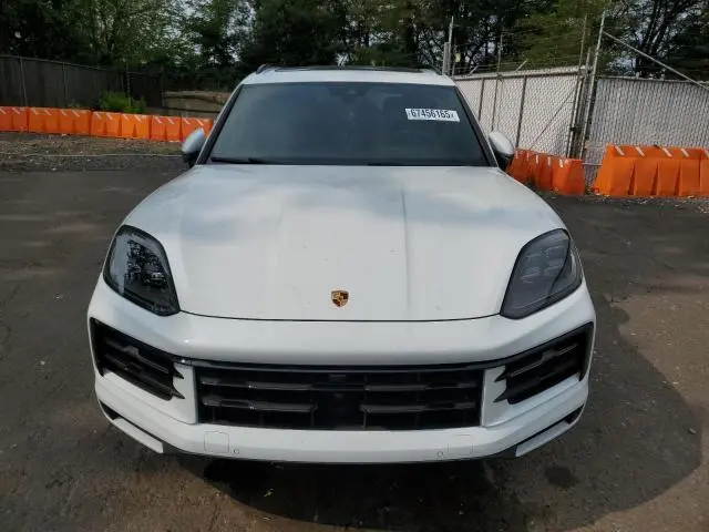 2024 PORSCHE CAYENNE S  
