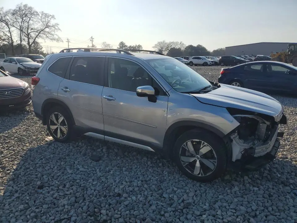 2019 SUBARU FORESTER TOURING  