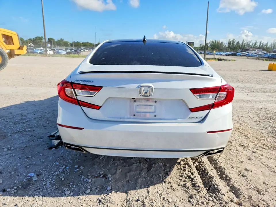 2022 HONDA ACCORD SPORT  