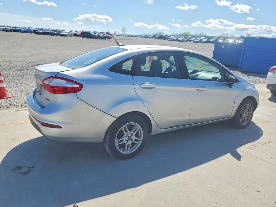 2018 FORD FIESTA SE  