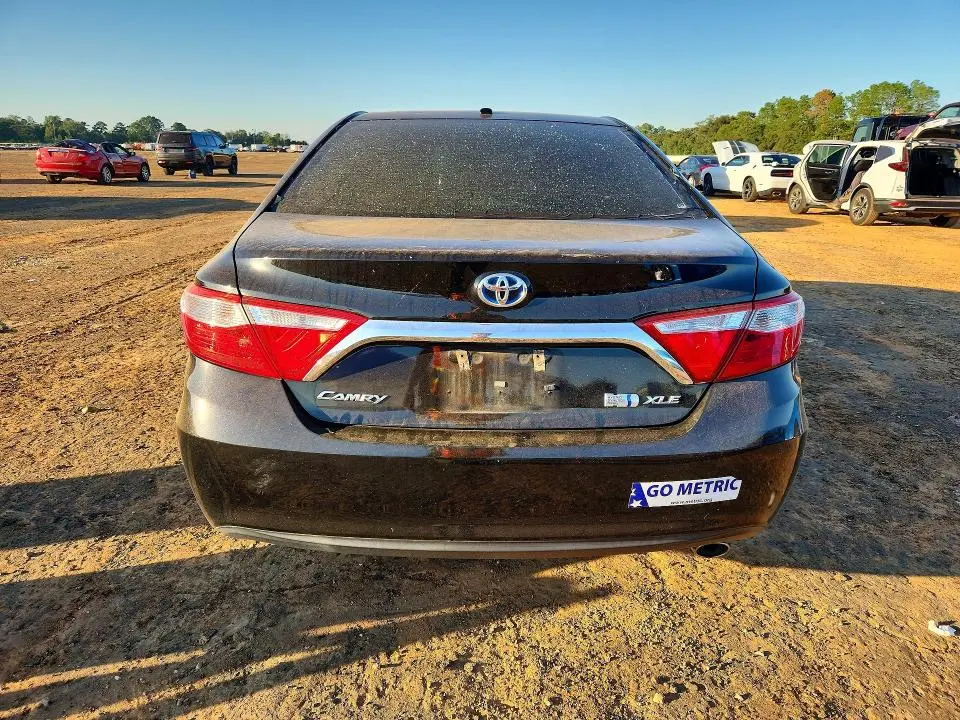 2015 TOYOTA CAMRY XLE  