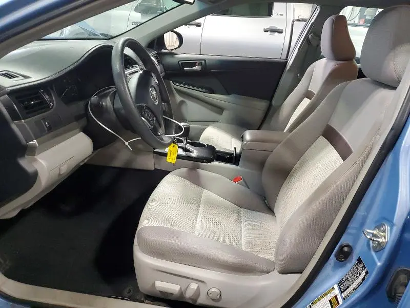 2013 TOYOTA CAMRY LE  
