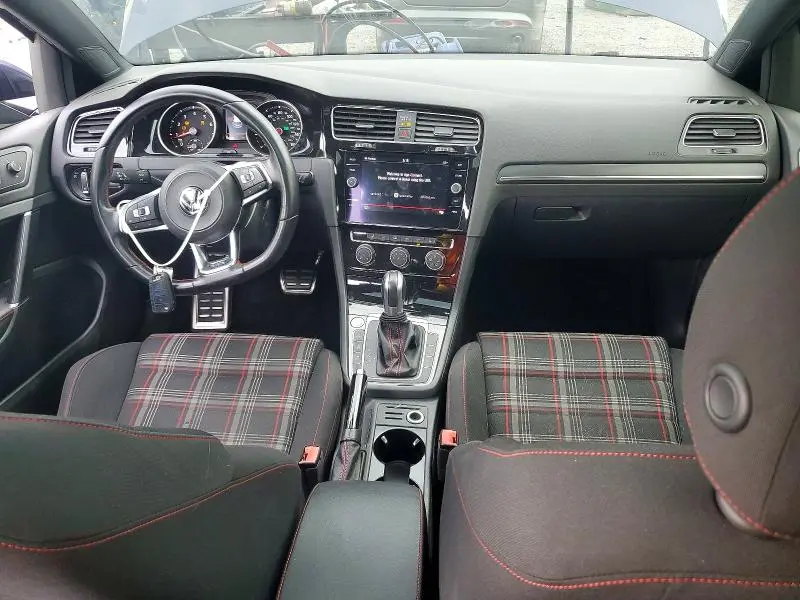 2018 VOLKSWAGEN GTI S/SE  