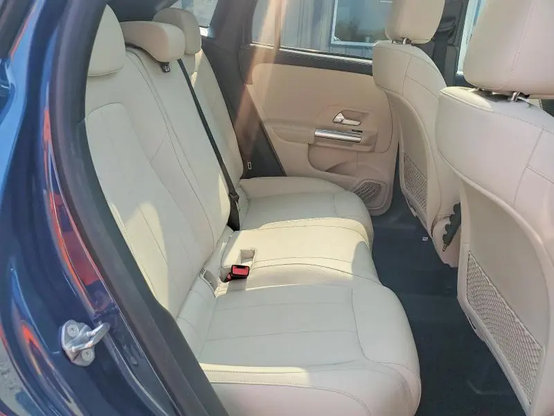 2022 MERCEDES-BENZ GLA 250  