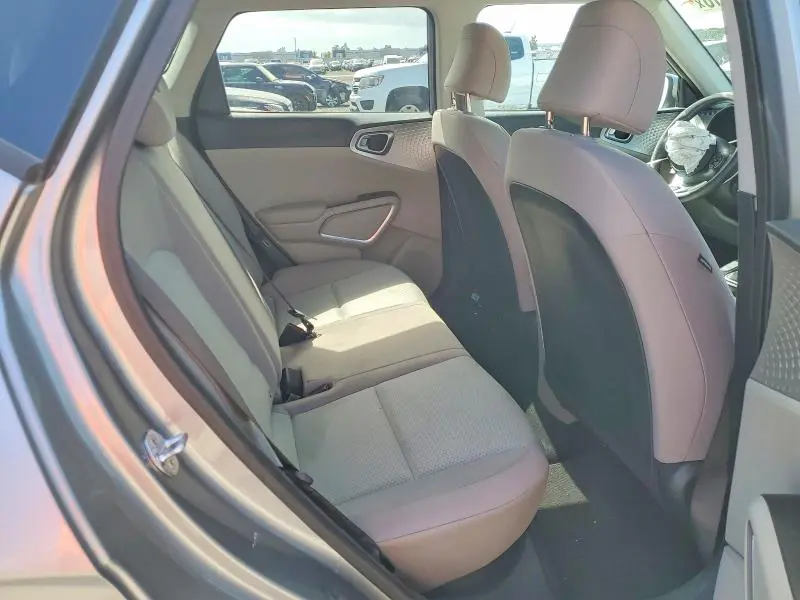 2022 KIA SOUL LX  
