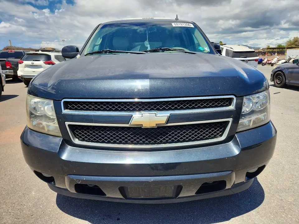 2011 CHEVROLET SUBURBAN K1500 LT  