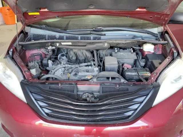 2015 TOYOTA SIENNA   