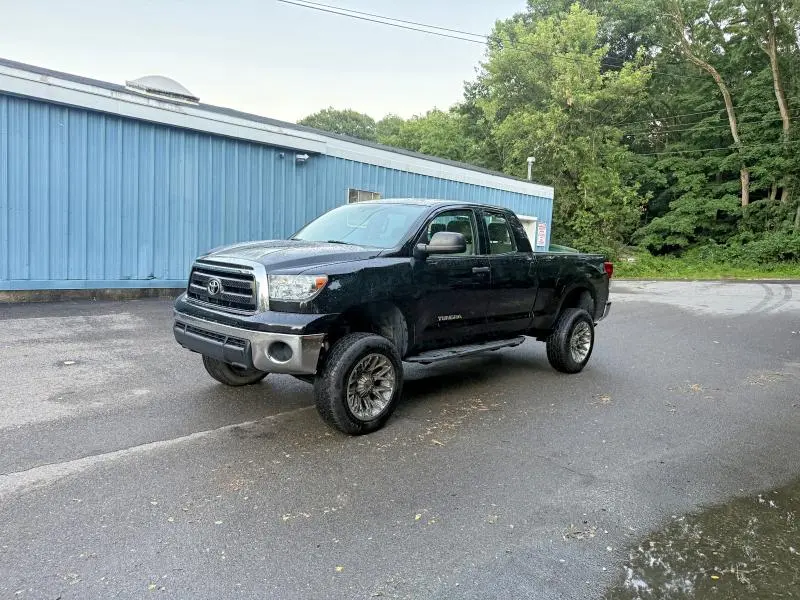 2011 TOYOTA TUNDRA DOUBLE CAB SR5  