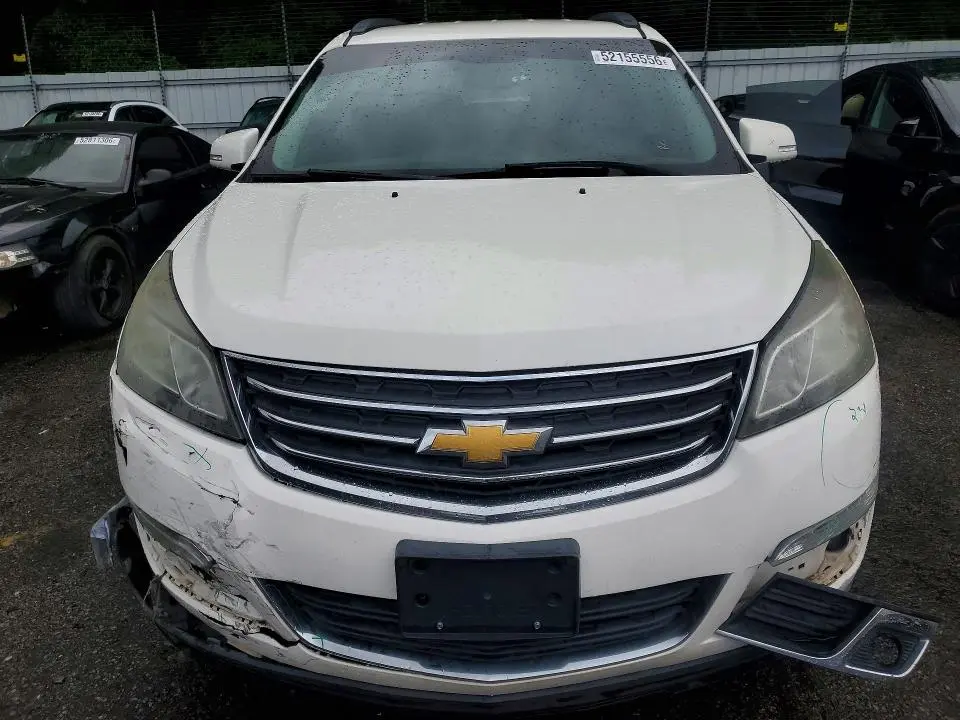2015 CHEVROLET TRAVERSE LT  