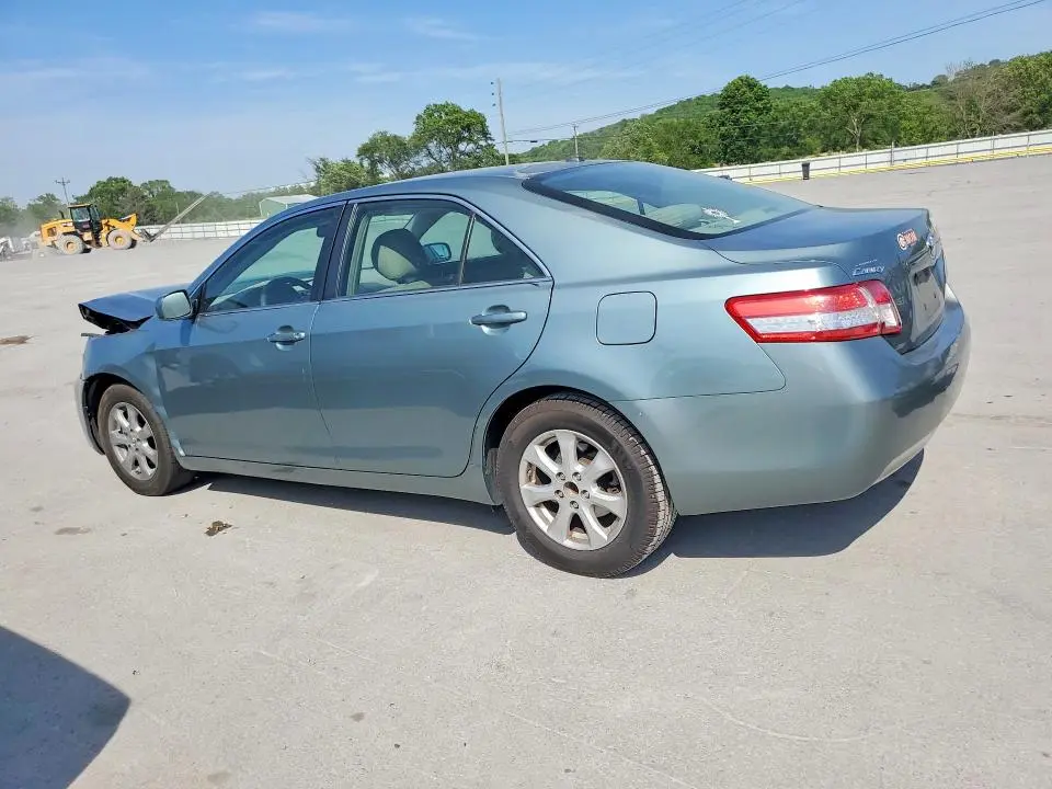 2011 TOYOTA CAMRY LE  