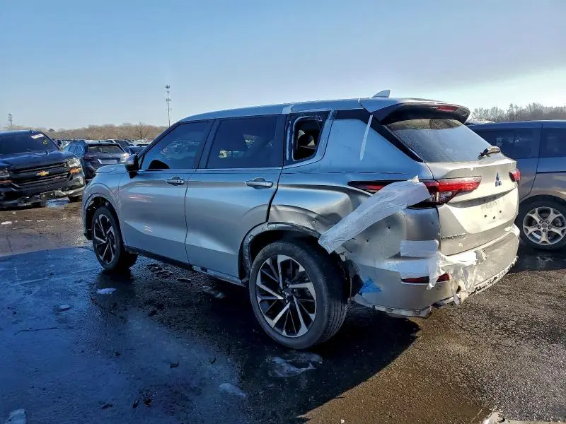 2024 MITSUBISHI OUTLANDER SE  