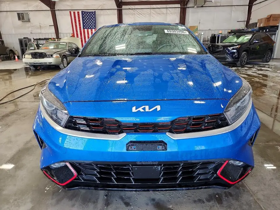 2023 KIA FORTE GT LINE  