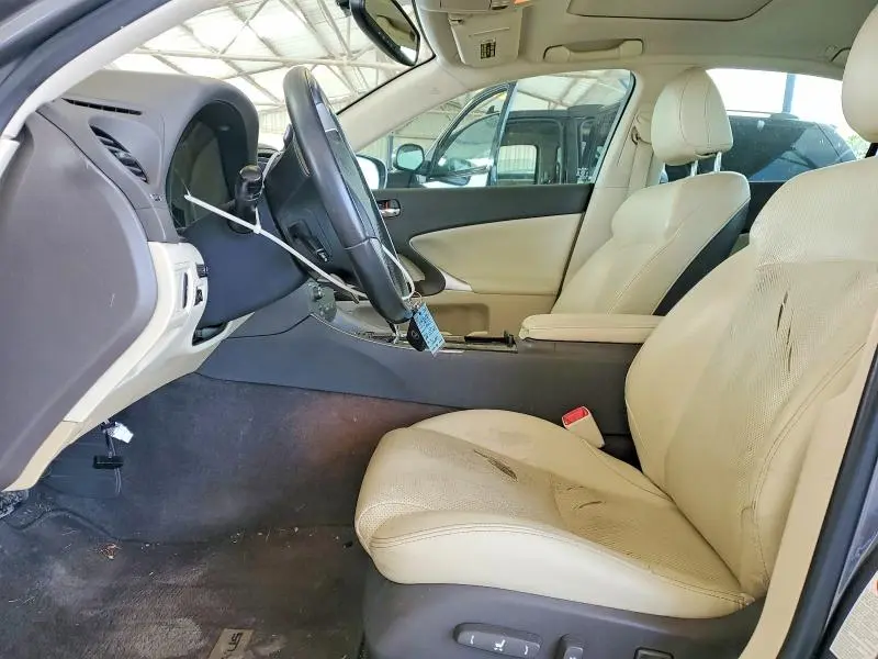 2013 LEXUS IS 250  