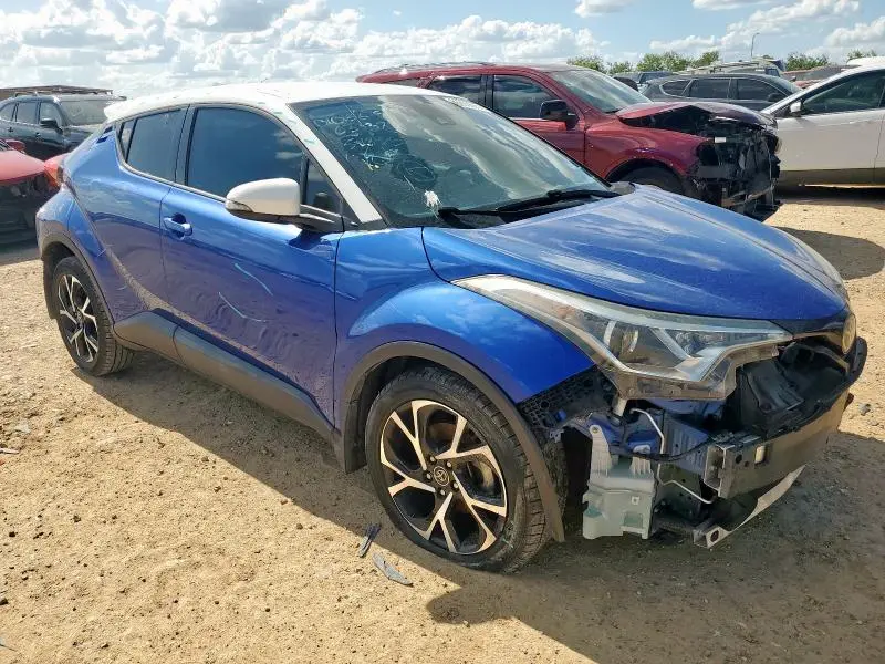 2018 TOYOTA C-HR XLE  