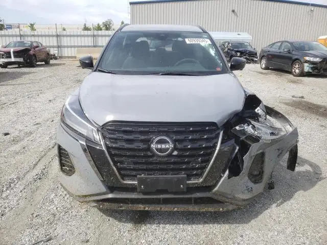 2024 NISSAN KICKS SR  